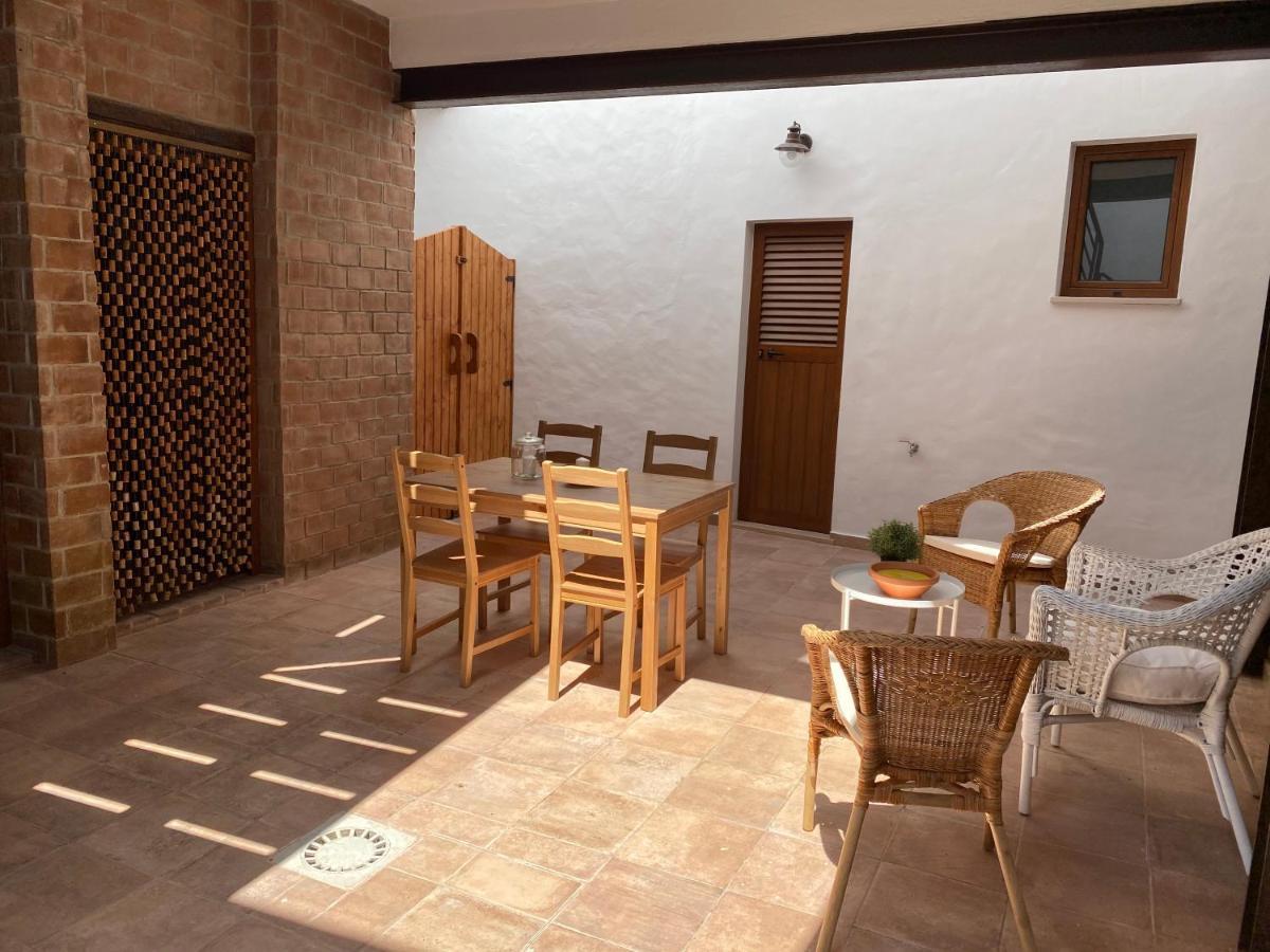 Casa Da Igrejja Panzió Almodôvar Kültér fotó